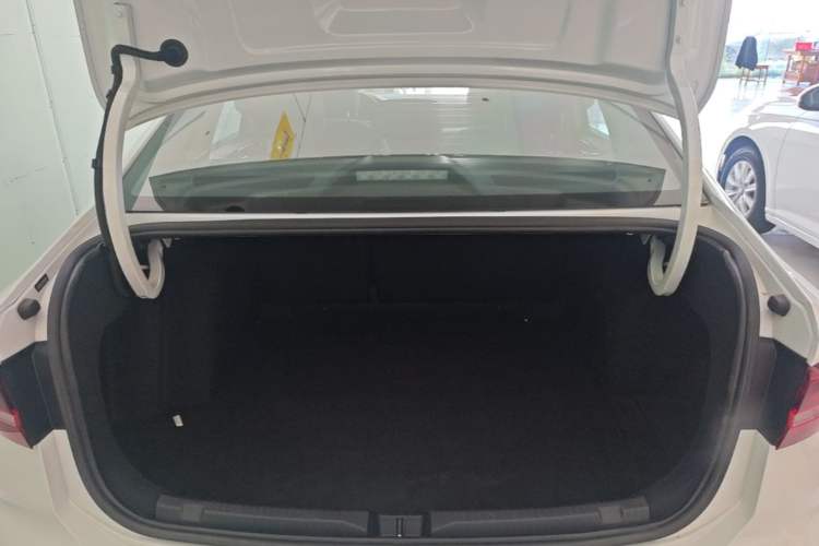 Used Volkswagen Lavida 2023 Revised 1.5L Automatic DeYi Edition Trunk