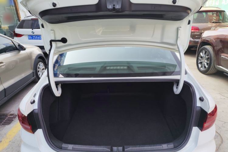 Used Volkswagen Lavida 2023 1.5L Automatic De Yi Edition Trunk