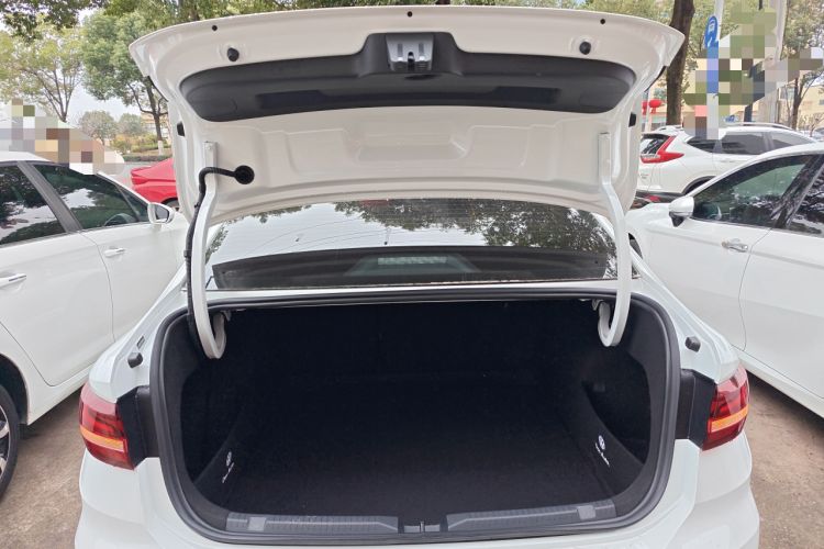 Used Volkswagen Lavida 2023 1.5L Automatic Full-Comfort Edition Trunk