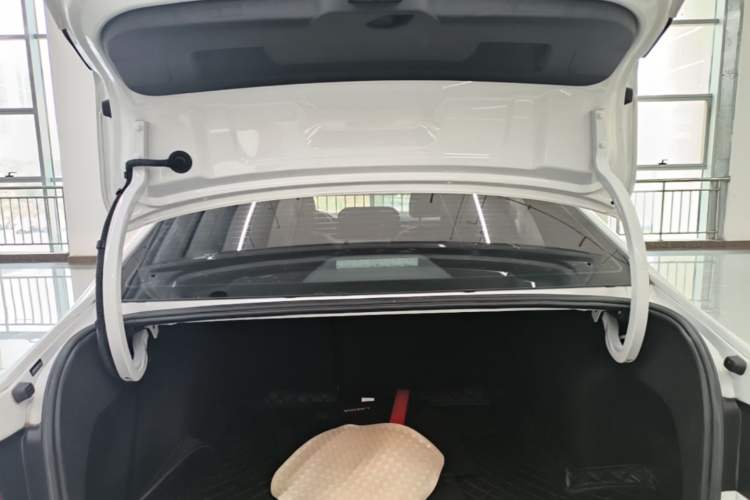 Used Volkswagen Lavida 2023 1.5L Automatic 5 Million Edition Trunk