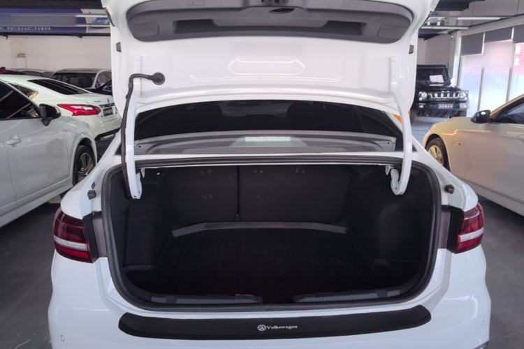 Used Volkswagen Lavida 2023 300TSI DSG Full-Comfort Edition Trunk