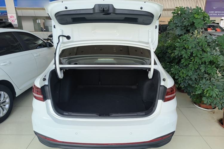 Used Volkswagen Lavida 2023 1.5L Automatic De Yi Edition Trunk