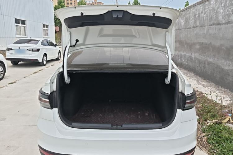 Used Volkswagen Lavida 2023 New Rui 1.5L Automatic New Yi Edition Trunk