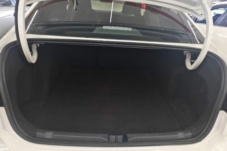 Used Volkswagen Lavida 2023 Revised 1.5L Automatic DeYi Edition Trunk
