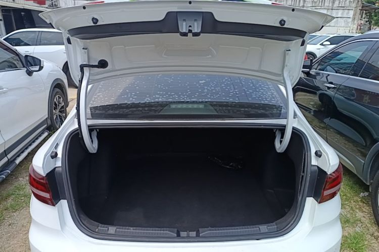 Used Volkswagen Lavida 2023 1.5L Automatic De Yi Edition Trunk