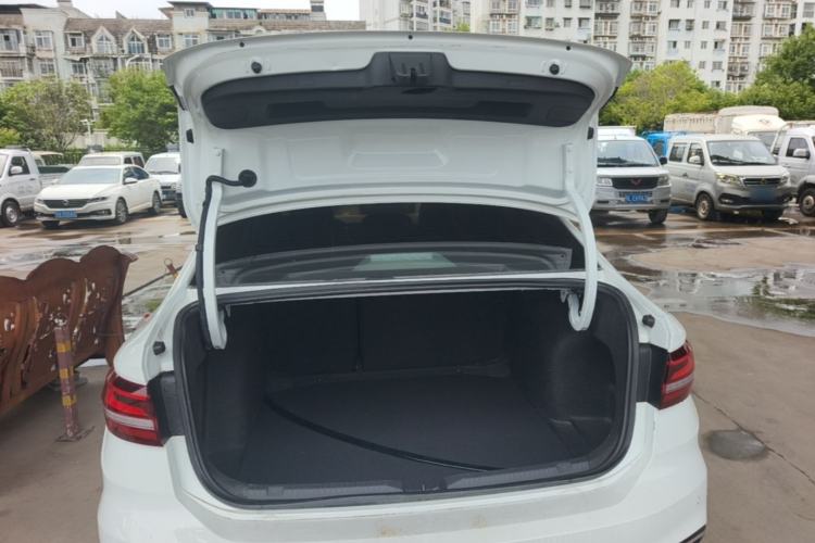 Used Volkswagen Lavida 2023 280TSI DSG Starry Sky Deluxe Edition Trunk