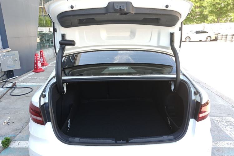 Used Volkswagen Lavida 2023 300TSI DSG Full-Comfort Edition Trunk