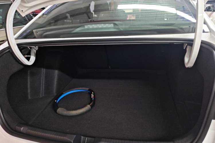 Used Volkswagen Lavida 2023 300TSI DSG Full-Comfort Edition Trunk