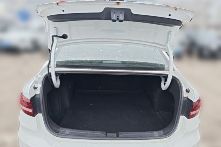 Used Volkswagen Lavida 2023 1.5L Automatic De Yi Edition Trunk