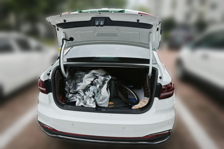 Used Volkswagen Lavida 2023 Revised Version 1.5L Automatic 5 Millionth Edition Trunk