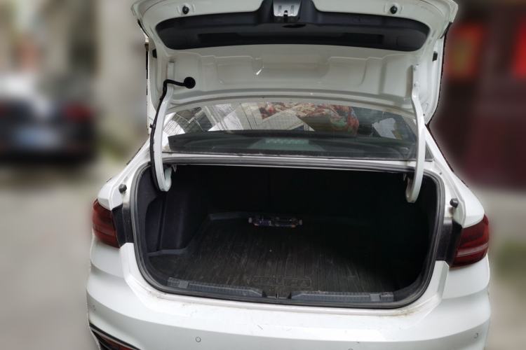 Used Volkswagen Lavida 2023 1.5L Automatic 5 Million Edition Trunk