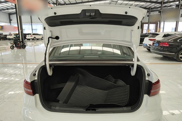 Used Volkswagen Lavida 2023 300TSI DSG Full-Comfort Edition Trunk