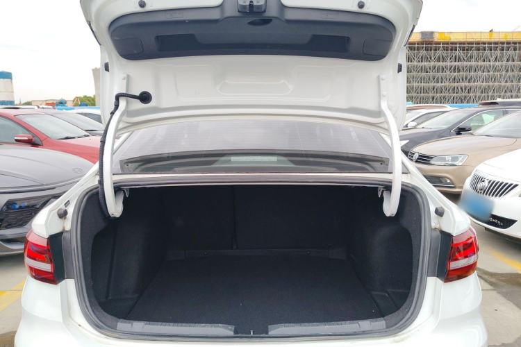 Used Volkswagen Lavida 2023 300TSI DSG Full-Comfort Edition Trunk