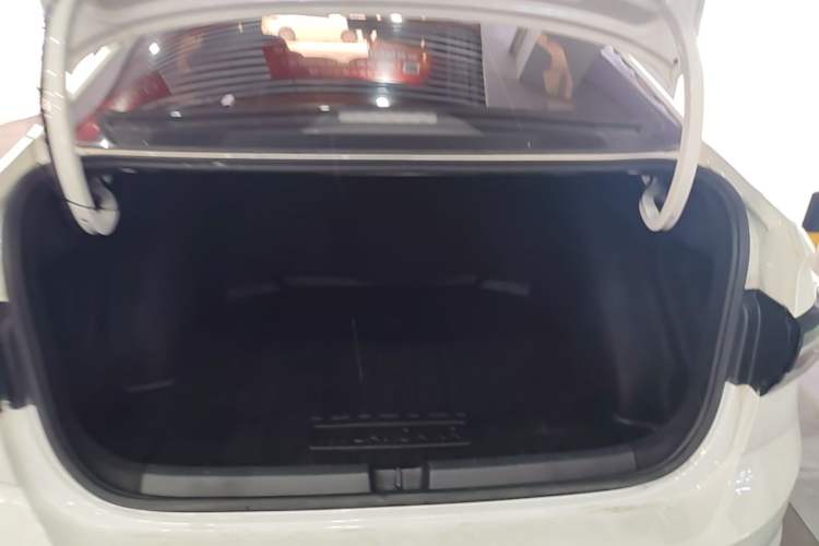 Used Volkswagen Lavida 2023 New Sharp 1.5L Automatic Excellent New Edition Trunk