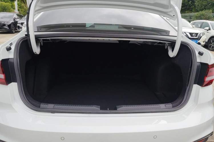 Used Volkswagen Lavida 2023 1.5L Automatic 5 Million Edition Trunk