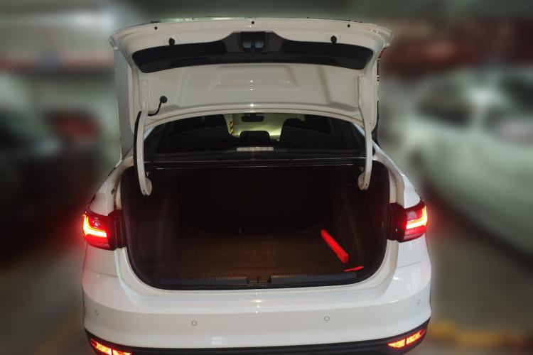 Used Volkswagen Lavida 2023 New Sharp 1.5L Automatic Excellent New Edition Trunk