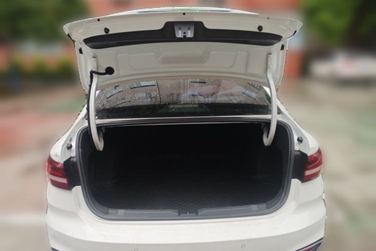 Used Volkswagen Lavida 2023 300TSI DSG Starry Full-Comfort Edition Trunk