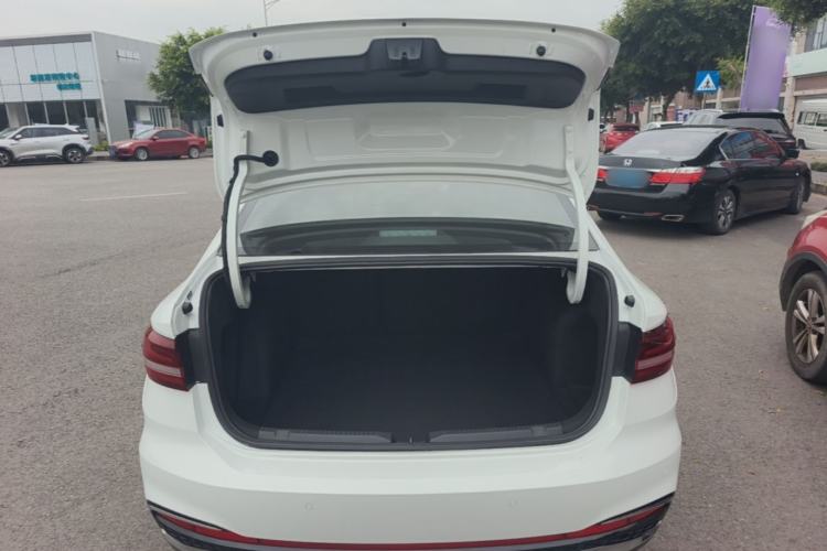 Used Volkswagen Lavida 2023 280TSI DSG Starry Sky Deluxe Edition Trunk