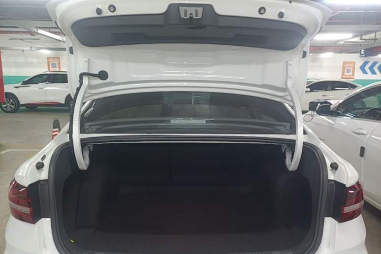 Used Volkswagen Lavida 2023 280TSI DSG Starry Sky Deluxe Edition Trunk