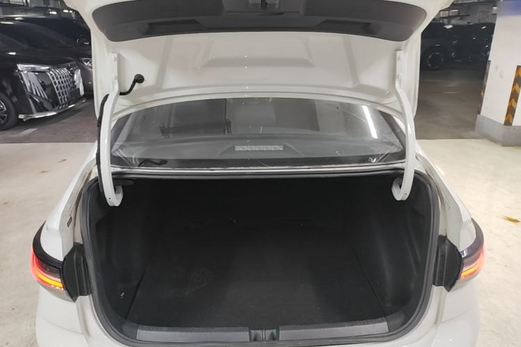 Used Volkswagen Lavida 2023 New Rui 1.5L Automatic New Yi Edition Trunk