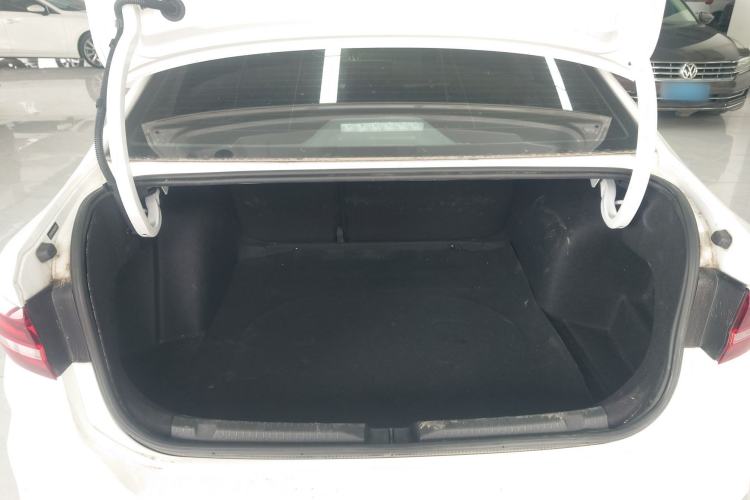 Used Volkswagen Lavida 2023 1.5L Automatic De Yi Edition Trunk