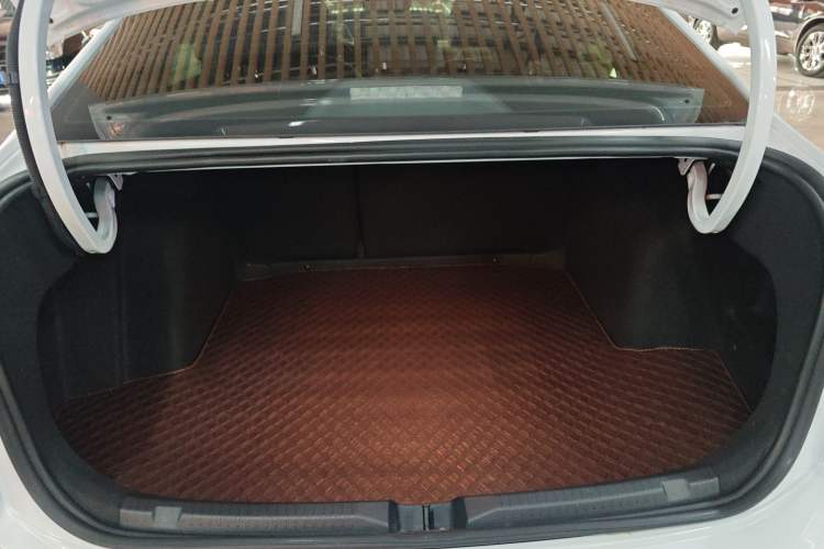 Used Volkswagen Lavida 2023 300TSI DSG Full-Comfort Edition Trunk