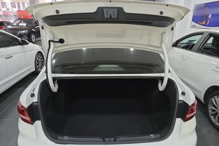 Used Volkswagen Lavida 2023 1.5L Automatic De Yi Edition Trunk