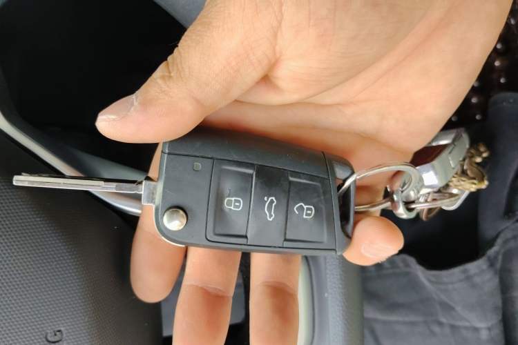 Used Volkswagen Lavida 2023 New Sharp 1.5L Automatic Excellent New Edition Vehicle Key