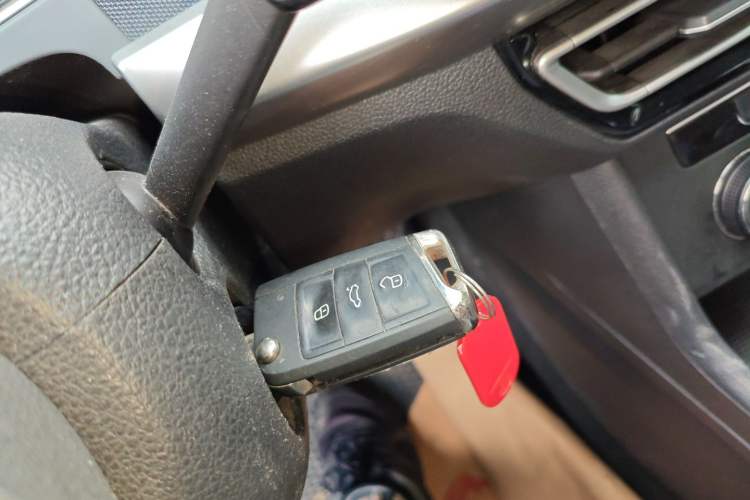 Used Volkswagen Lavida 2023 Revised 1.5L Automatic DeYi Edition Vehicle Key