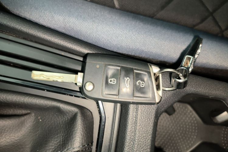 Used Volkswagen Lavida 2023 1.5L Automatic De Yi Edition Vehicle Key