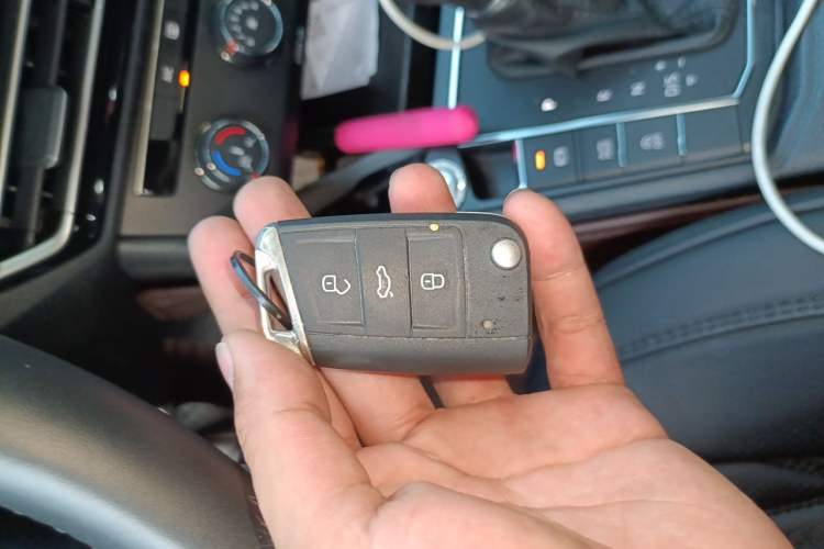 Used Volkswagen Lavida 2023 1.5L Automatic Full-Comfort Edition Vehicle Key