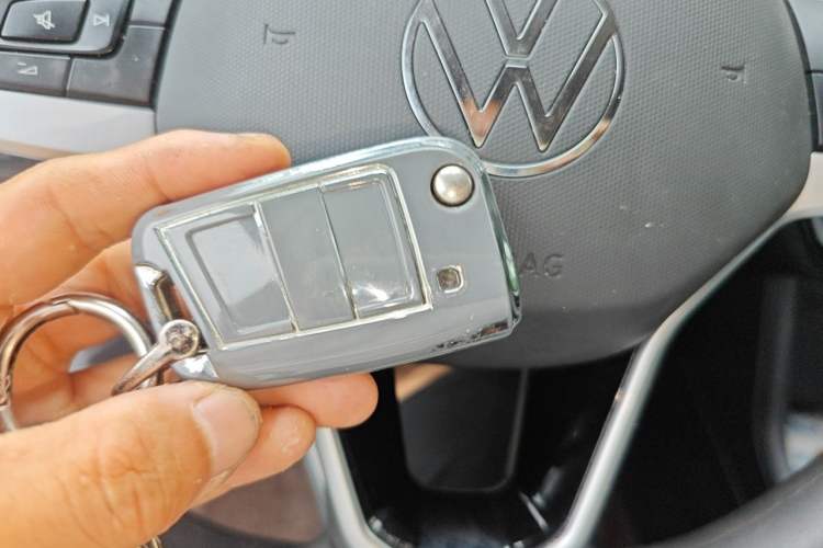 Used Volkswagen Lavida 2023 1.5L Automatic De Yi Edition Vehicle Key