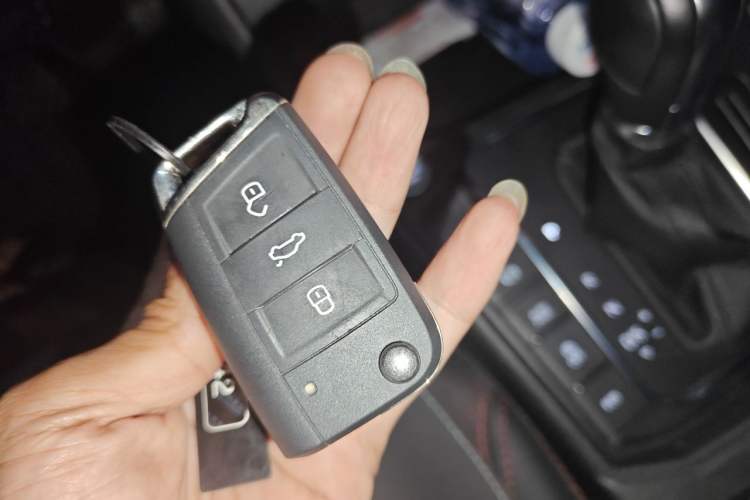 Used Volkswagen Lavida 2023 280TSI DSG Starry Sky Deluxe Edition Vehicle Key