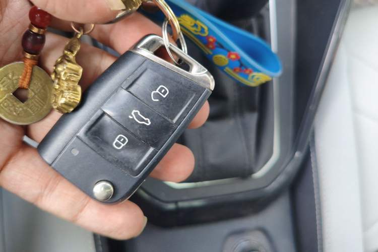 Used Volkswagen Lavida 2023 New Sharp 1.5L Automatic Outstanding New Vision Edition Vehicle Key