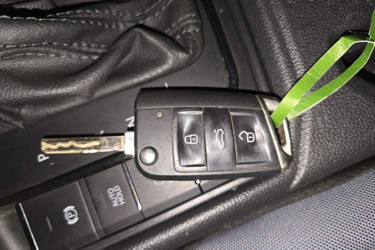 Used Volkswagen Lavida 2023 1.5L Automatic De Yi Edition Vehicle Key