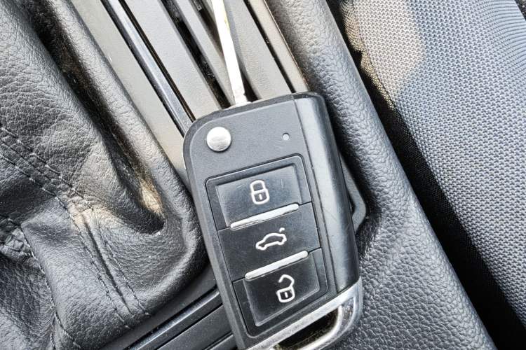 Used Volkswagen Lavida 2023 1.5L Automatic De Yi Edition Vehicle Key