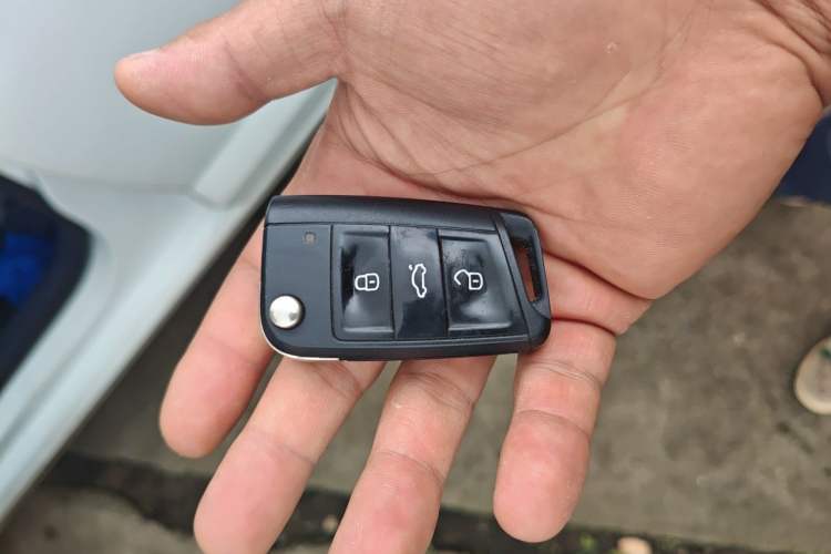 Used Volkswagen Lavida 2023 New Sharp 1.5L Automatic Excellent New Edition Vehicle Key