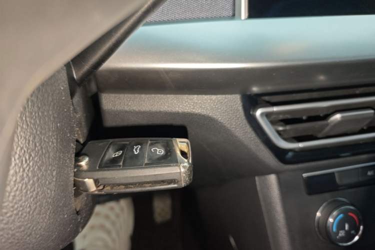 Used Volkswagen Lavida 2023 Revised 1.5L Automatic DeYi Edition Vehicle Key