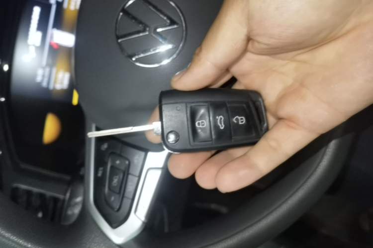 Used Volkswagen Lavida 2023 New Sharp 1.5L Automatic Excellent New Edition Vehicle Key
