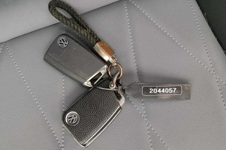 Used Volkswagen Lavida 2023 Revised Version 1.5L Automatic 5 Millionth Edition Vehicle Key
