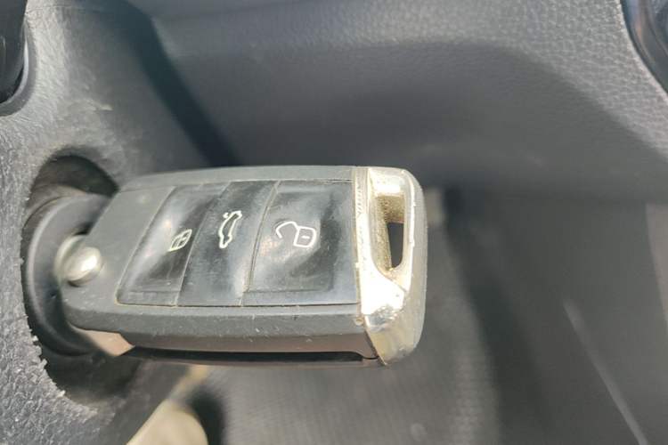 Used Volkswagen Lavida 2023 1.5L Automatic De Yi Edition Vehicle Key
