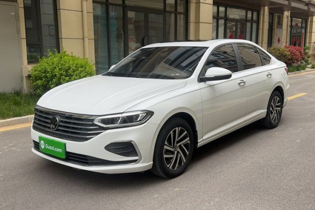 Ojetý Volkswagen Lavida 2023 300TSI DSG Full-Comfort Edition