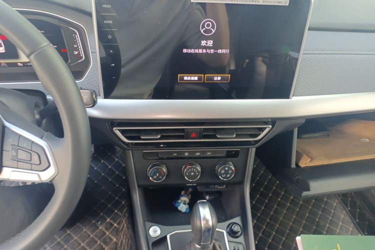Used Volkswagen Lavida 2024 1.5L Automatic Starry Sky 5 Million Edition Audio And AC Panel