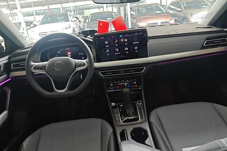 Used Volkswagen Lavida 2024 1.5L Automatic Starry Sky 5 Million Edition Center Console
