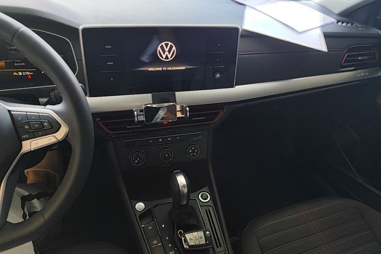 Used Volkswagen Lavida 2024 300TSI DSG Starry Sky Deluxe Edition Center Console