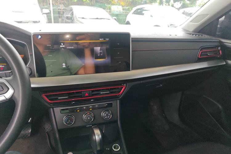 Used Volkswagen Lavida 2024 300TSI DSG Starry Sky Deluxe Edition Center Console