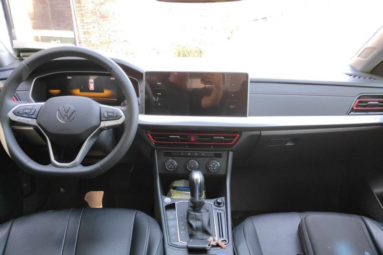 Used Volkswagen Lavida 2024 300TSI DSG Starry Sky Deluxe Edition Center Console