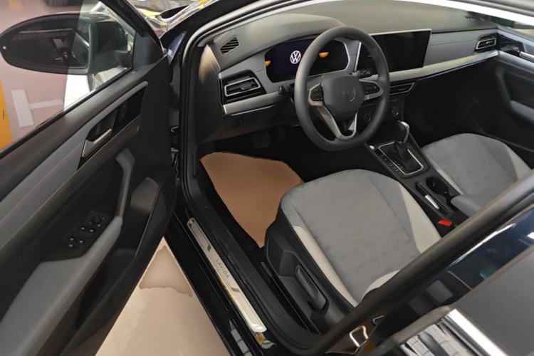 Used Volkswagen Lavida 2024 300TSI DSG Full-Comfort Edition Driver Seat