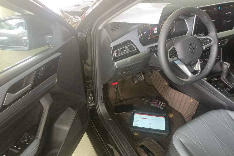 Used Volkswagen Lavida 2024 1.5L Automatic Starry Sky 5 Million Edition Driver Seat