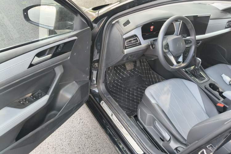 Used Volkswagen Lavida 2024 1.5L Automatic 5 Million Edition Driver Seat